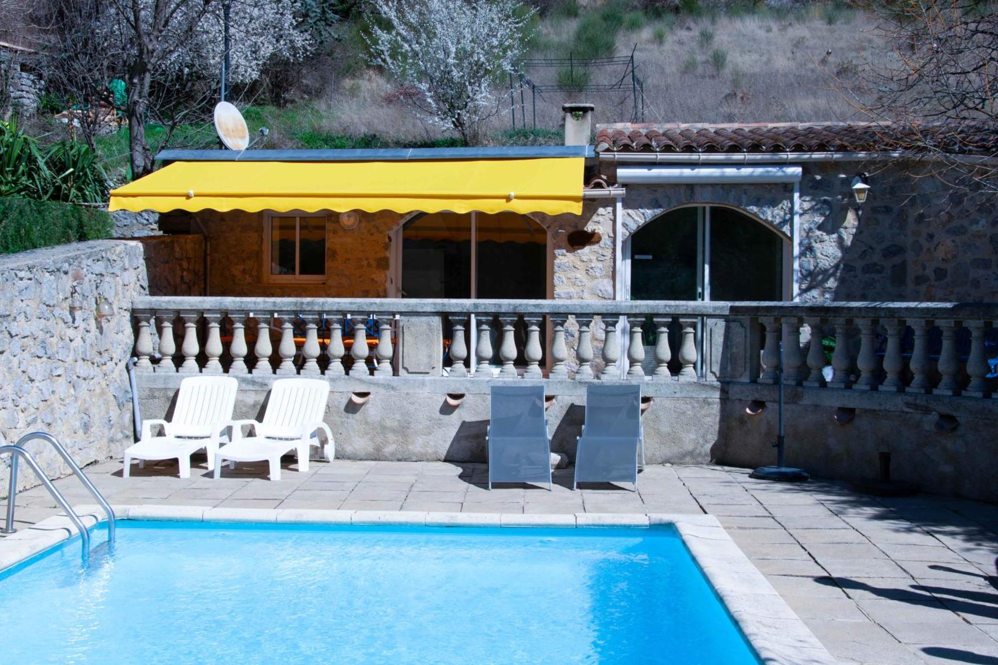 Les Grands Pres Des Baronnies Guest House La Roche-sur-le-Buis Eksteriør bilde
